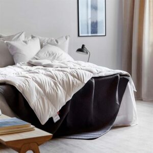 Dundyne 140x220 cm - Classic Supreme - moskusandedun - medium dyne