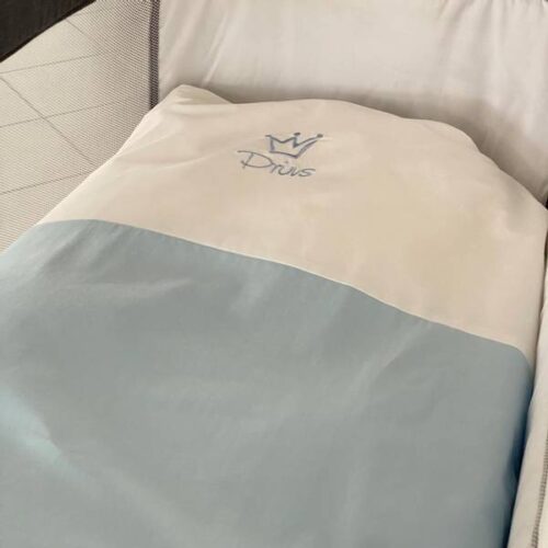 Home | Prins Sengesett | 65x80cm | Hvit/Blå