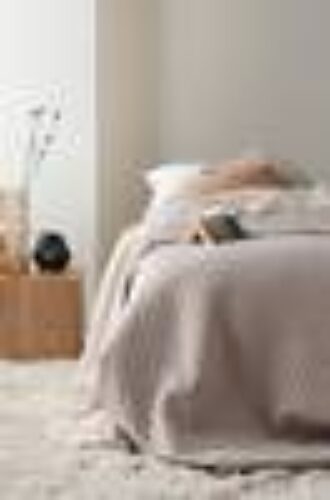 NINNA sengeteppe – enkeltseng 180×260 cm Beige